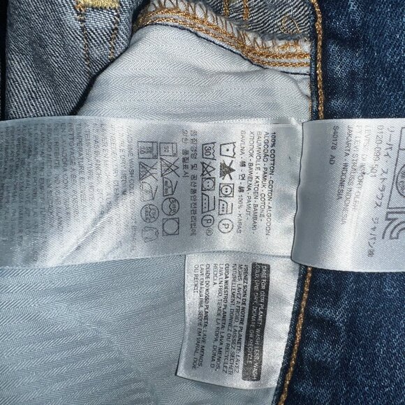 Levis Denim Mini Skirt Distressed Frayed Hem Blue Jean Casual Womens Size 31 - Picture 8 of 10